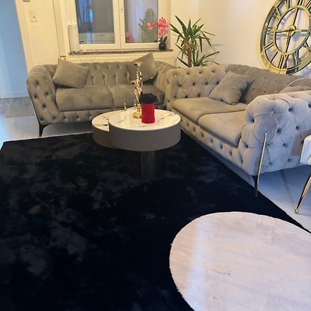 Appartement 2 Chambre Luxueuse A Jette Brüsszel Kültér fotó